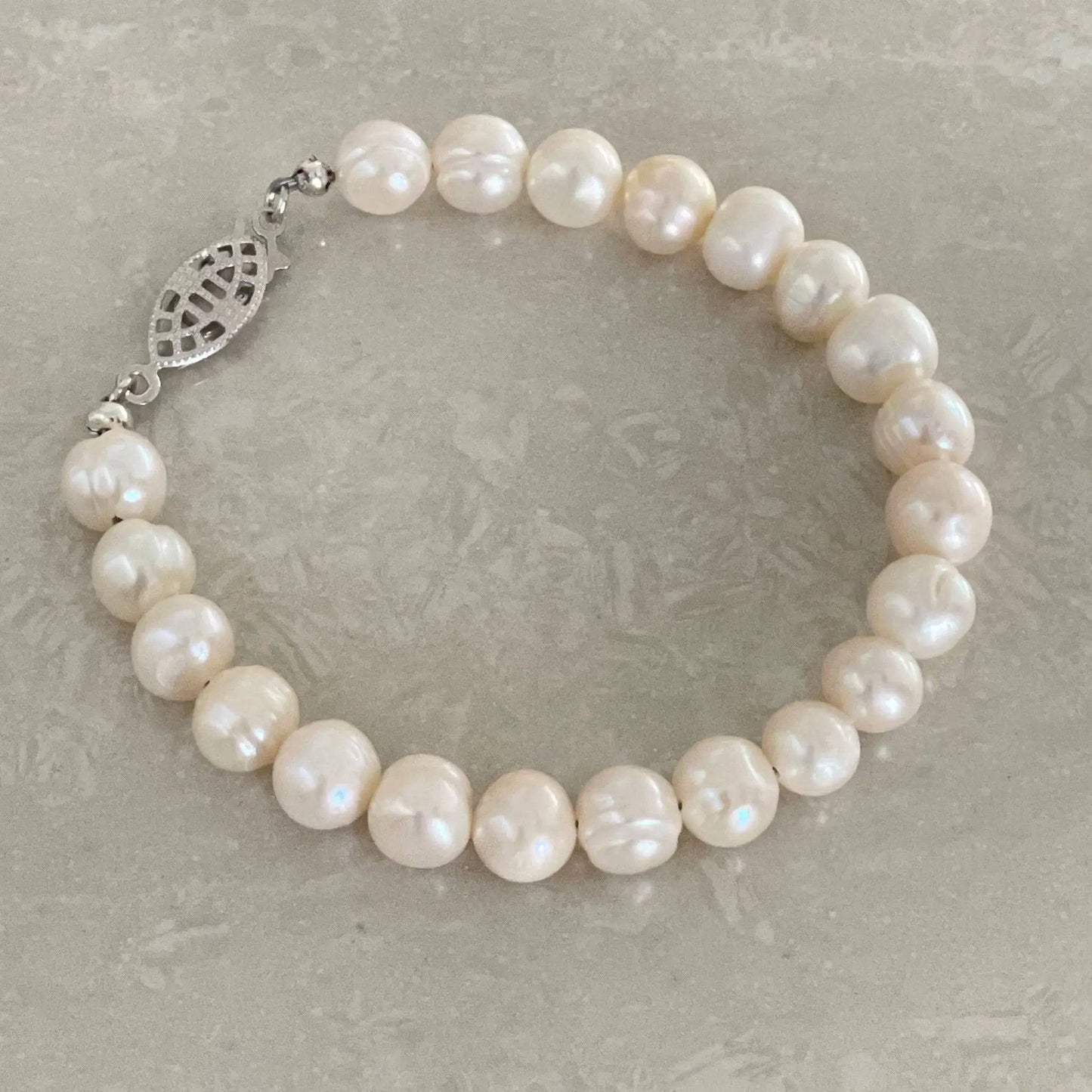 Freshwater White Pearl Bracelet - Uplift Beads